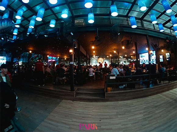 Park Terrace ห้วยขวาง ร้านเหล้าดังประกาศปิดตำนานวันฮาโลวีน ลูกค้ากลับบอก อะไรยังไง ?