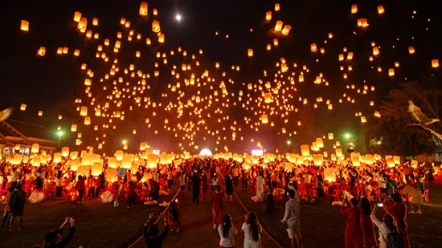 งานยี่เป็ง 2569 เที่ยวไหนดี รวมเทศกาลโคมไฟทั่วภาคเหนือมีที่ไหนน่าสนใจบ้าง ? 