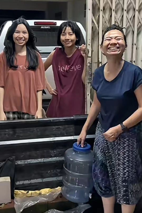 แม่ลูกเตรียมแผนรับมือน้ำท่วมเป็นอย่างดี แต่สุดท้าย… มีอะไรผิดพลาดรึเปล่านะ