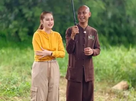 อาจารย์เบียร์ลั่นแรงกลางไลฟ์ หลังรู้ข่าว ขวัญ อุษามณี จะซื้อบ้านราคา 109 ล้าน
