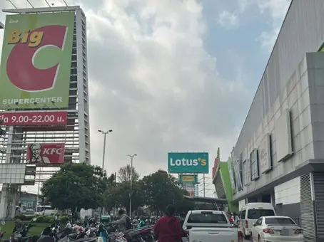 บิ๊กซี นวนคร คนแน่นขนัดตั้งแต่เช้า ก่อนรู้ความจริง จะปิดตำนานอีก 1 สาขา