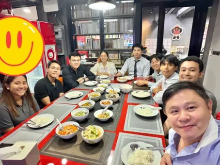 ทนายแก้ว กินข้าวกับทีมทนาย เจอคนแซวหายไป 1 คน รู้เลยว่าเป็นใคร