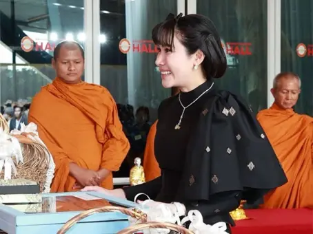 เจ้าคุณพระสินีนาถ พิลาสกัลยาณี เป็นประธานกิจกรรม ปูทางสู่การตื่นรู้ ธรรมนาวา วัง
