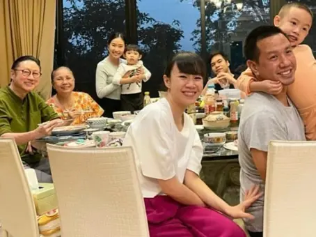เสี่ยตา ปัญญา เผยเฟรมอบอุ่นของครอบครัว พร้อมอวยพรวันเกิดลูกสาวคนโต 