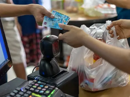 เช็กเลย บัตรสวัสดิการแห่งรัฐ อัปเดต พ.ย. 2569 แบ่งจ่าย 2 รอบ ได้สิทธิอะไรบ้าง
