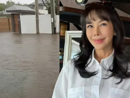 ตั๊ก มยุรา เผยสภาพบ้านในย่านเสรีไทย หลังเจอน้ำท่วมหนัก ข้างนอกอย่างกับทะเล
